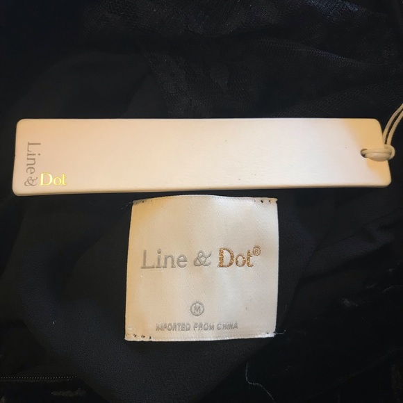 Line & Dot Velvet Long Sleeve Dress - Picture 5 of 5